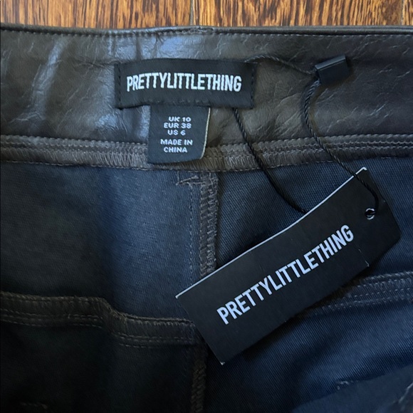 PrettyLittleThing Black Faux Leather Straight Leg Trousers NWT - Picture 3 of 7